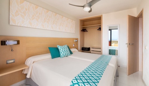 Superior Double Room (2 adults and 1 child)