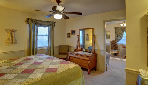 Deluxe Suite, Multiple Beds, Balcony, Mountain View