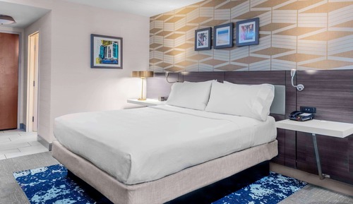 Room, 1 King Bed, Accessible