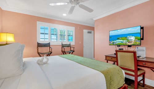 Room, 1 King Bed, Non Smoking, Ocean View