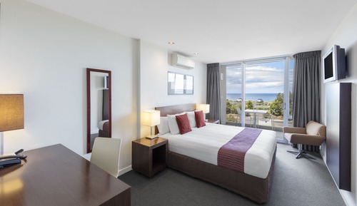 Deluxe King Room - Ocean View