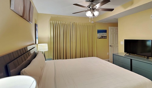 Condo, Multiple Beds, Balcony (227 - No Pets Allowed)