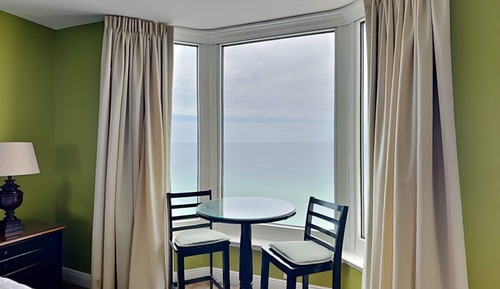 Condo, Multiple Beds, Balcony (1825 - No Pets Allowed)