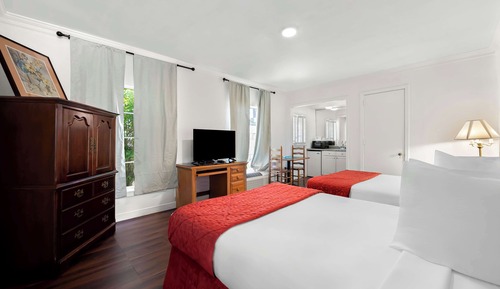 Room, 2 Double Beds, Accessible, Non Smoking (Kitchenette)