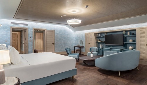 King Suite