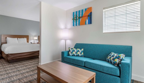 Suite, Multiple Beds, Non Smoking (Efficiency)