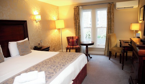 Classic Double Room
