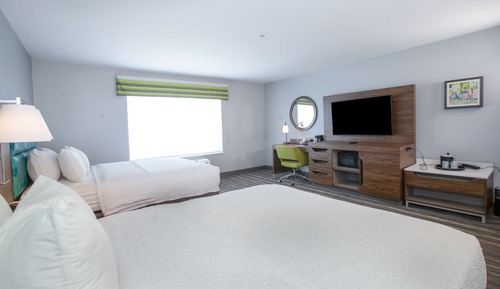 Two queen beds non smoking