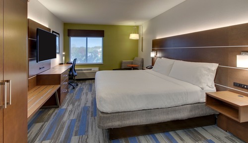 Standard Room, 1 King Bed (LEISURE)