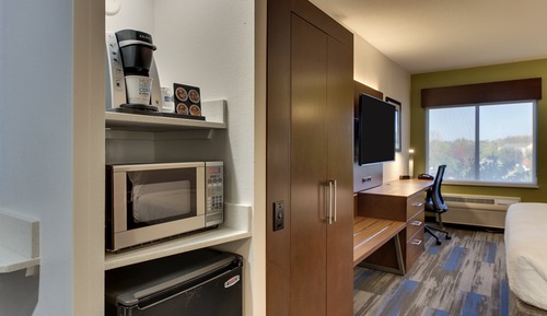 Standard Room, 1 King Bed (Extra Floor Space)