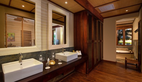 Junior Suite Pool View Double