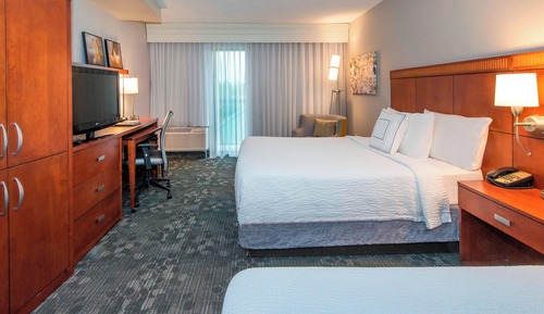 Room, 2 Queen Beds (Hearing Accessible)