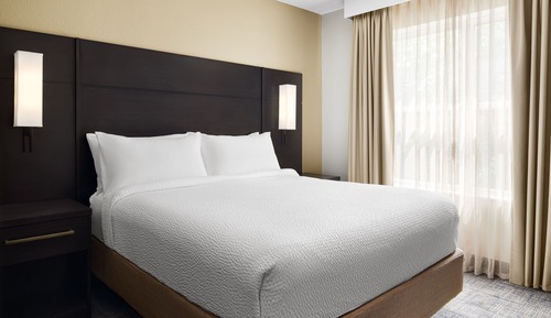 Suite, 2 Queen Beds, Non Smoking (Mobility Accessible Roll In Shower)