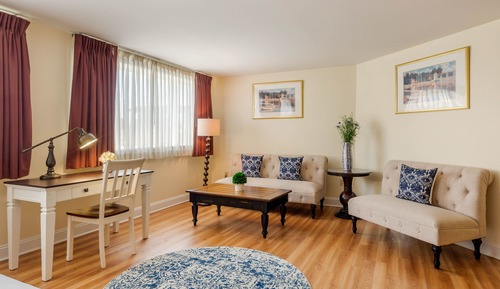 Premier Room, 1 King Bed, Accessible