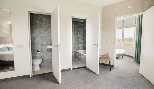 Comfort Room, Multiple Beds, Non Smoking