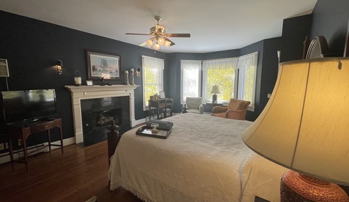 Captain's Quarters (Room #22)