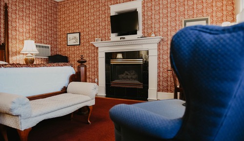 Golden Spur (Room #5)