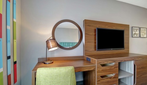 One king bed deluxe room non smoking