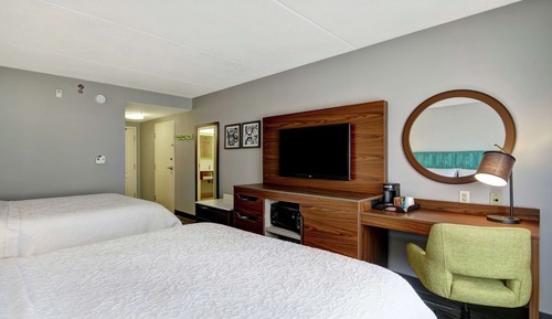 Basic Room, 2 Queen Beds, Non Smoking