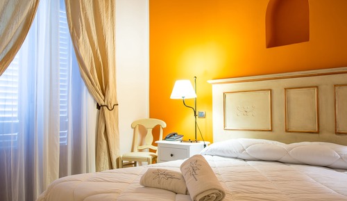 Junior Suite, Terrace, Garden View