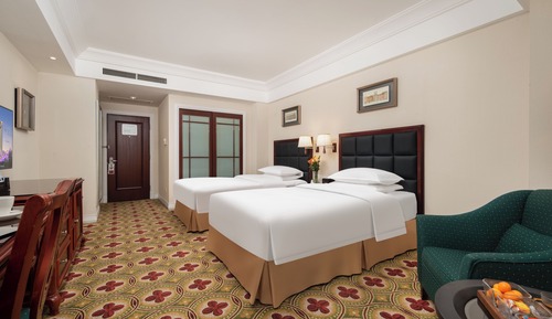 Deluxe Twin Beds Room