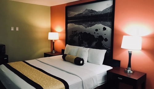 Room, 1 Queen Bed, Accessible, Non Smoking (Mobility)