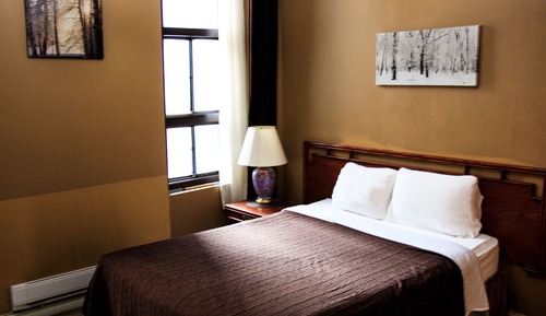 Economy Room, 1 Double Bed, Shared Bathroom