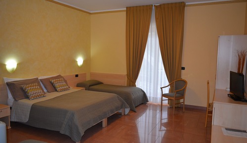 Quad Room