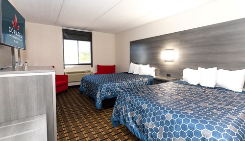 Deluxe Room, 2 Queen Beds, Non Smoking, Refrigerator & Microwave