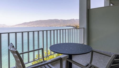 Suite, Sea View