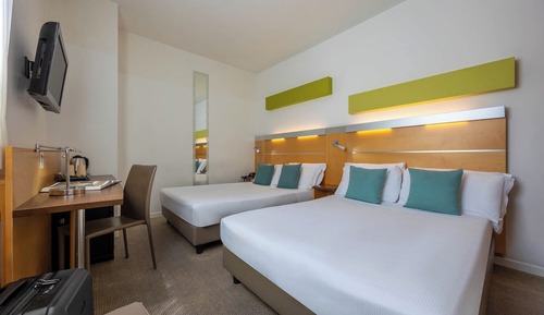 Quadruple Room (2 double french beds)