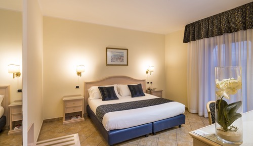 Double Room Single Use, Sea View