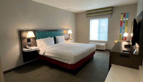 One king bed non smoking