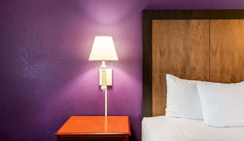 Suite, 1 King Bed, Non Smoking