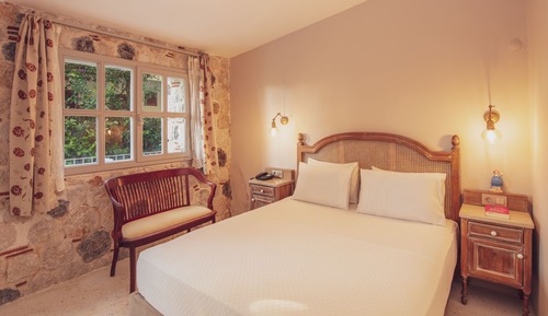 Stone Room Double