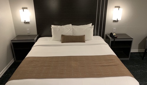 Deluxe Room, 1 King Bed