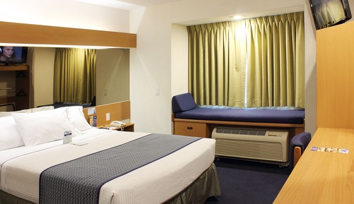 Standard Room, 1 Queen Bed