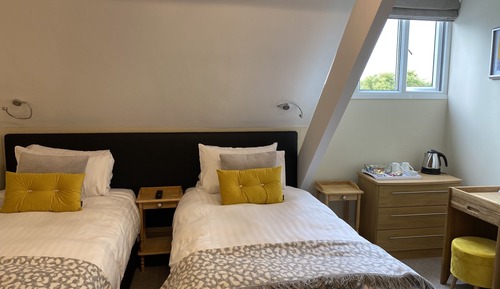 Standard Super King/Twin Room En-Suite