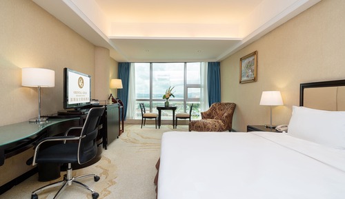 Deluxe King Bed Room