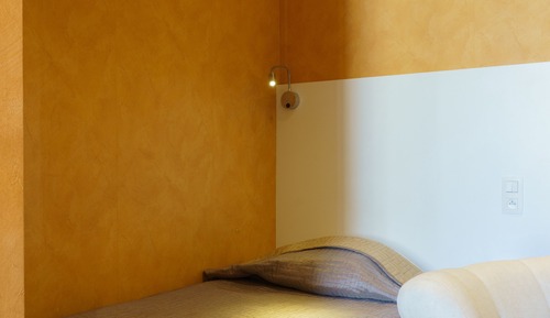 Economy Room