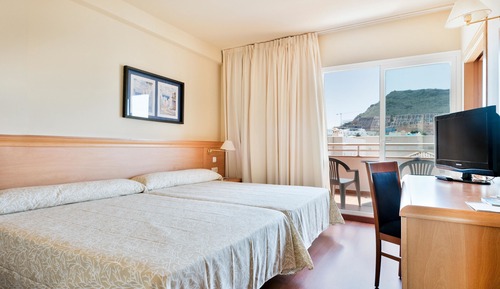 Standard Room (4 adults)