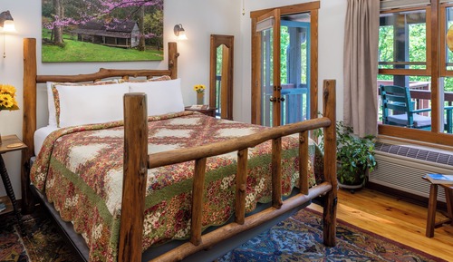 Wildflower Room, Private Bathroom