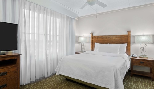 Studio Suite, 1 Queen Bed, Non Smoking