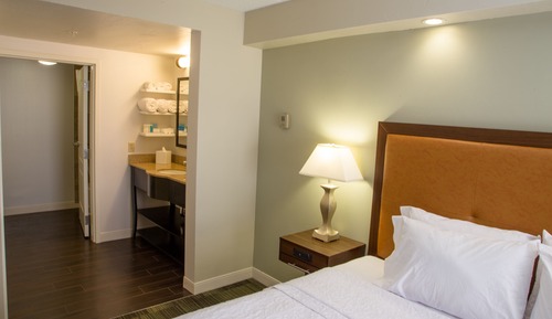 Suite, 1 King Bed, Non Smoking, Kitchen