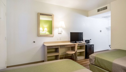 Standard Room, 2 Double Beds, Non Smoking