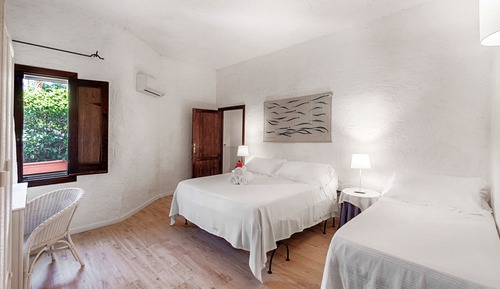 Classic Triple Room