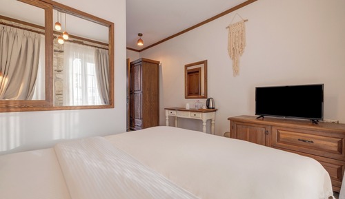 DENIZ MANZARALI BAHCE KATI STANDART ODA