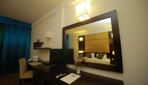 Deluxe Triple Room, 1 Bedroom, Balcony, Sea View