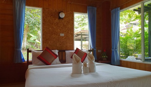 Standard Room with Garden View