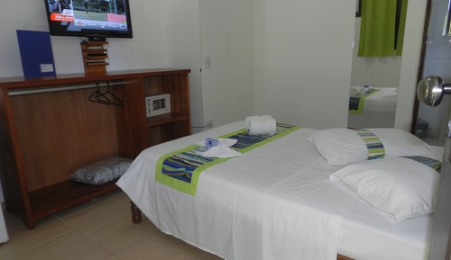 Traditional Suite, Balcony, Garden View